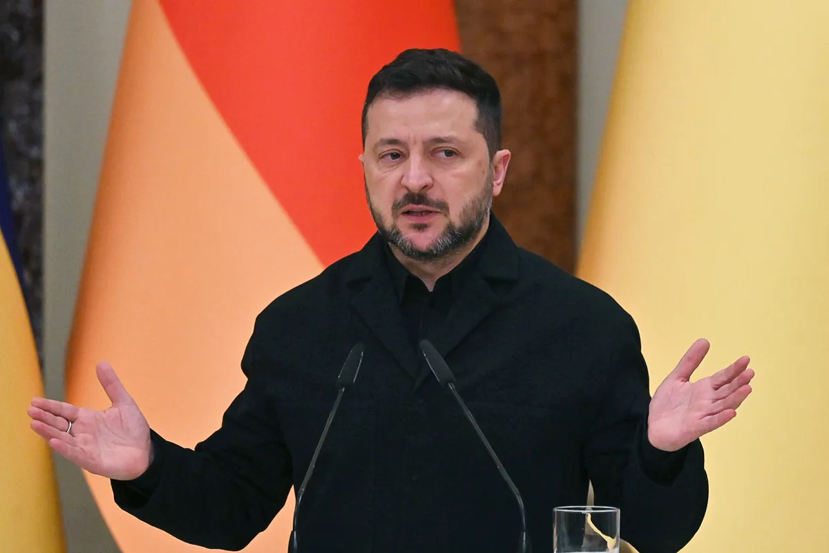 Selenskyj sagt, Ukraine werde Angriffe auf Raffinerien einstellen, wenn Russland Angriffe auf die Energieinfrastruktur stoppt