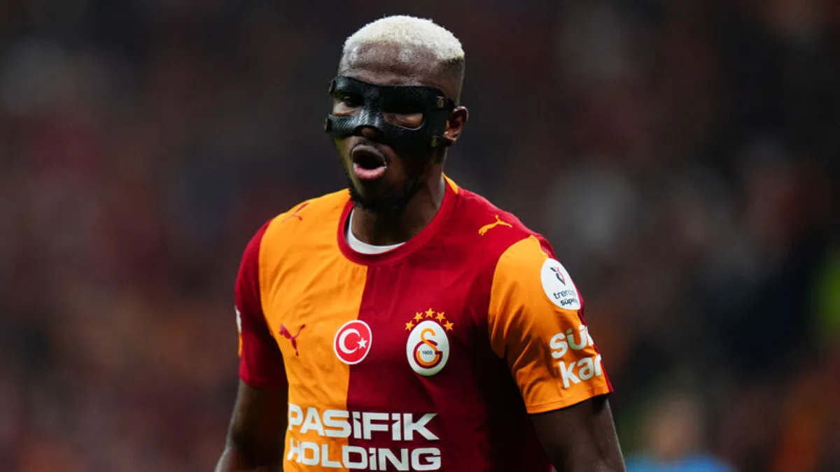 Victor Osimhen reist om familiale redenen niet met Galatasaray naar Konya