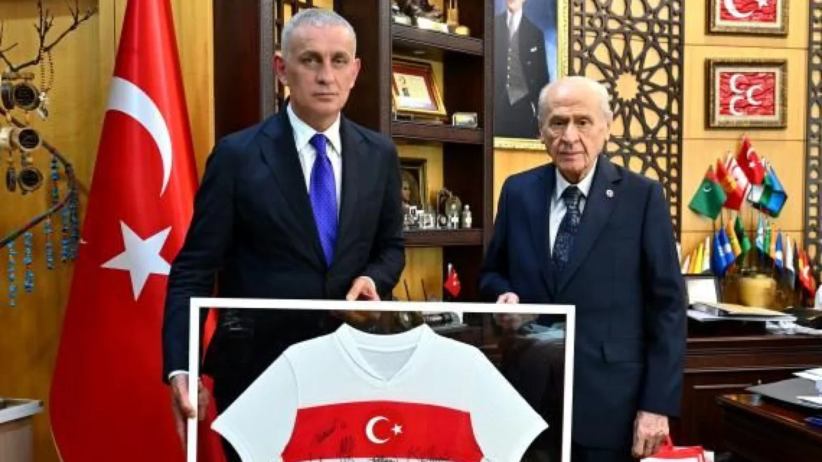 Devlet Bahçeli invia supporto al presidente della TFF İbrahim Hacıosmanoğlu
