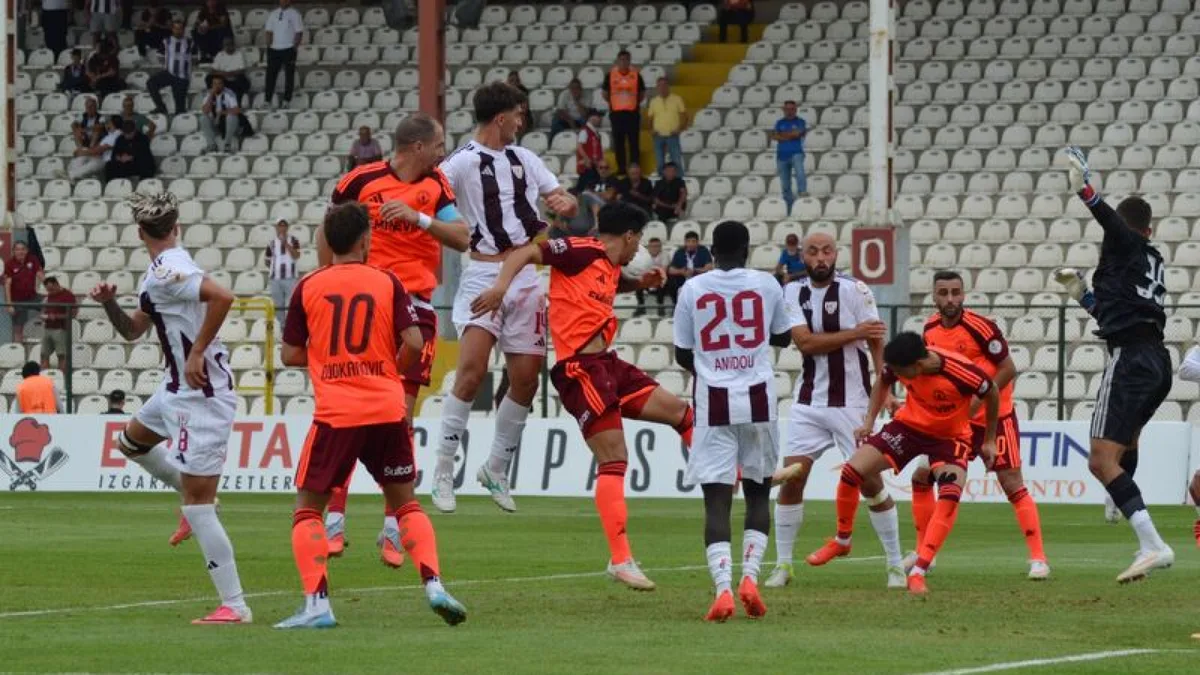 Ümraniyespor derrota a Bandırmaspor 1-0 en la Trendyol 1. Lig