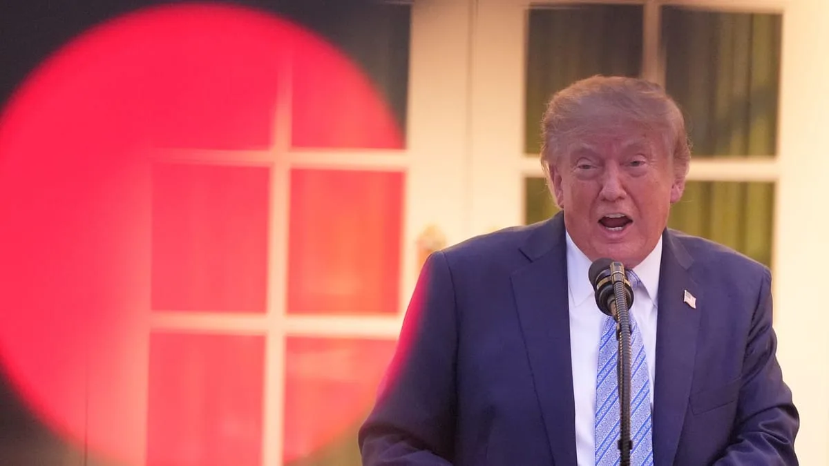 Trump, CNN, Politico ve MSNow'un Beyaz Saray'a Erişimini Yasakladı