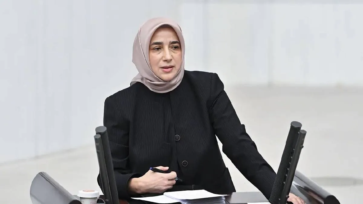 Özlem Zengin exige divulgación completa de la lista del escándalo de fondos