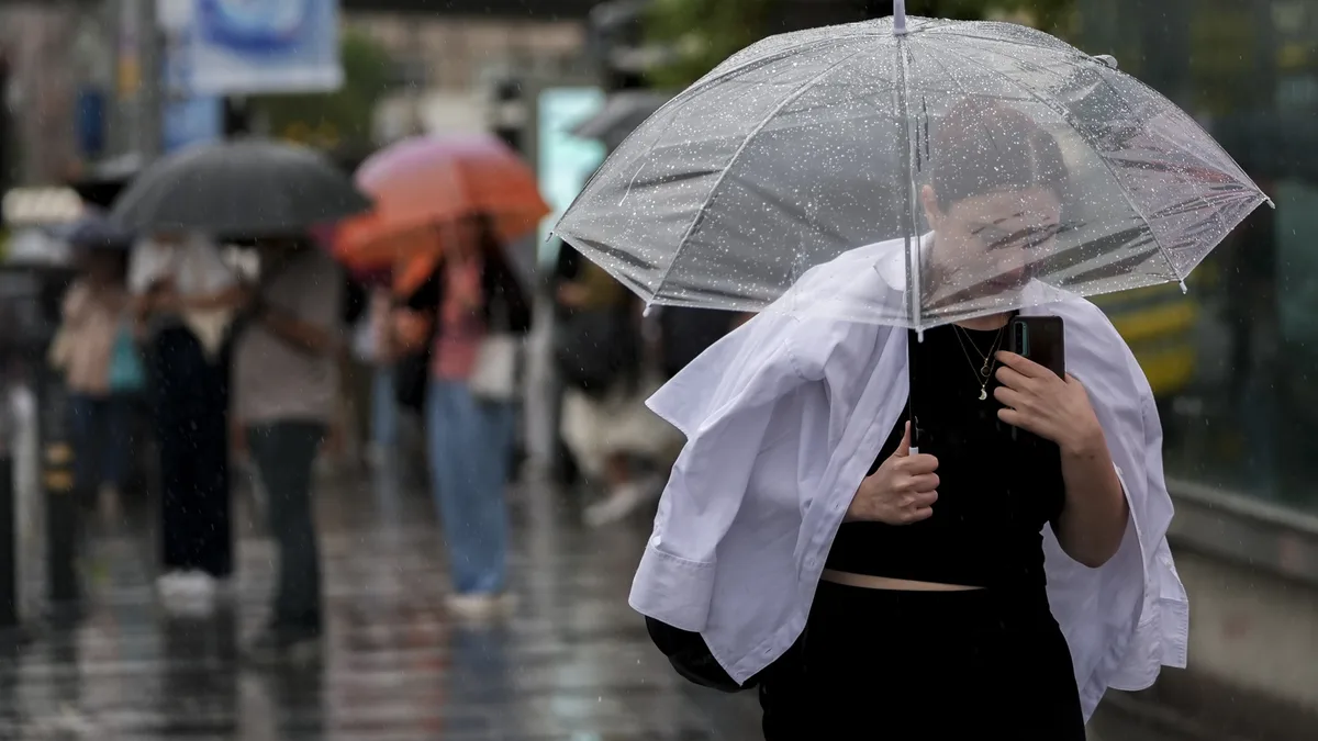 AKOM avverte: venti forti, piogge intense e brusco calo delle temperature a Istanbul