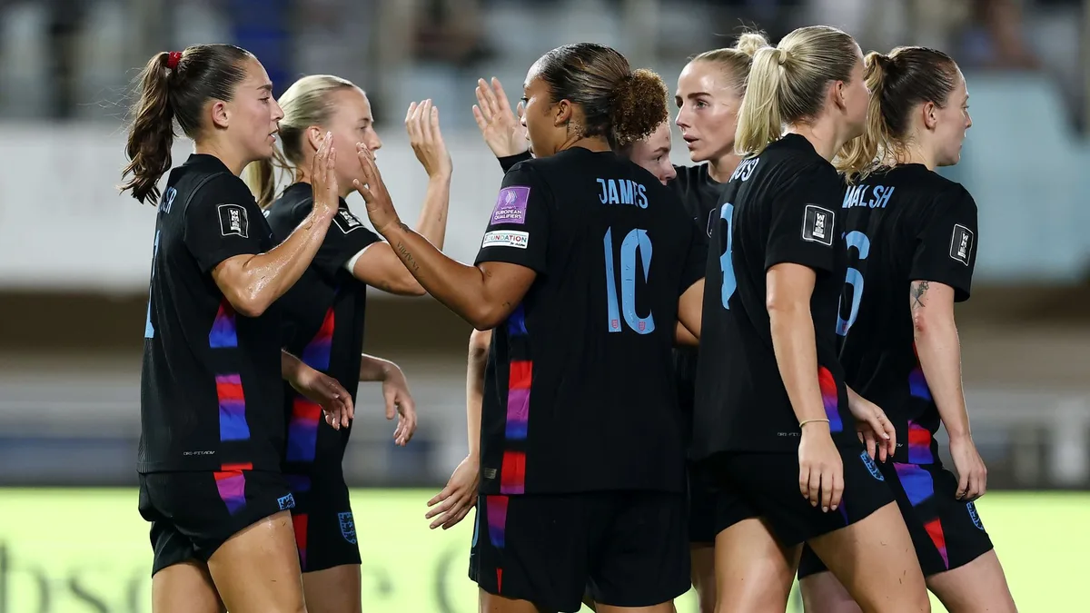 England Beat Greece 3-1 in First Leg of Women’s World Cup Playoff