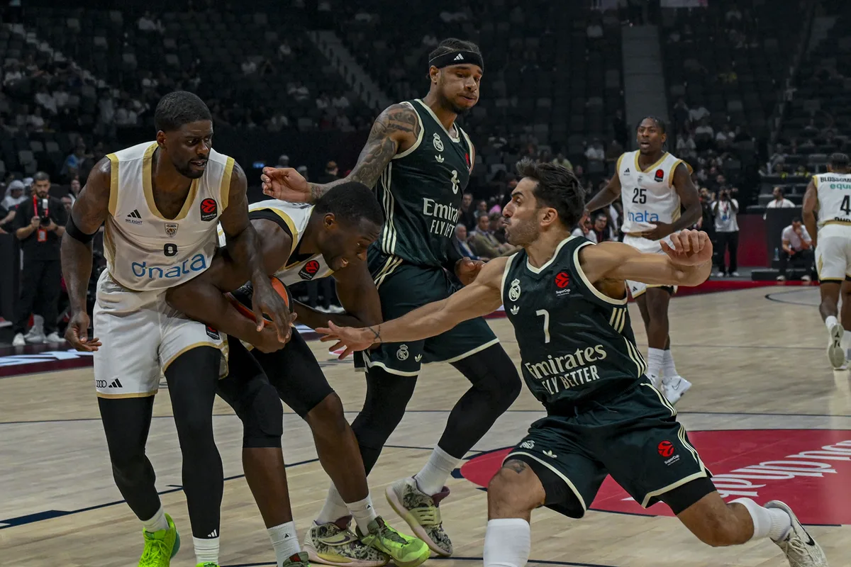 Il Real Madrid raggiunge la finale della Supercoppa di EuroLeague dopo la vittoria ai supplementari contro Dubai Basketball