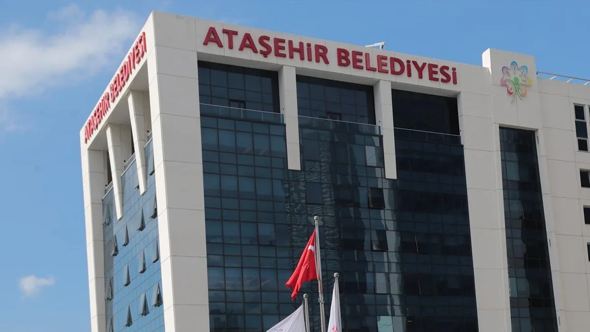 Le membre du CHP Ekrem Köse démissionne pour continuer en tant qu'indépendant