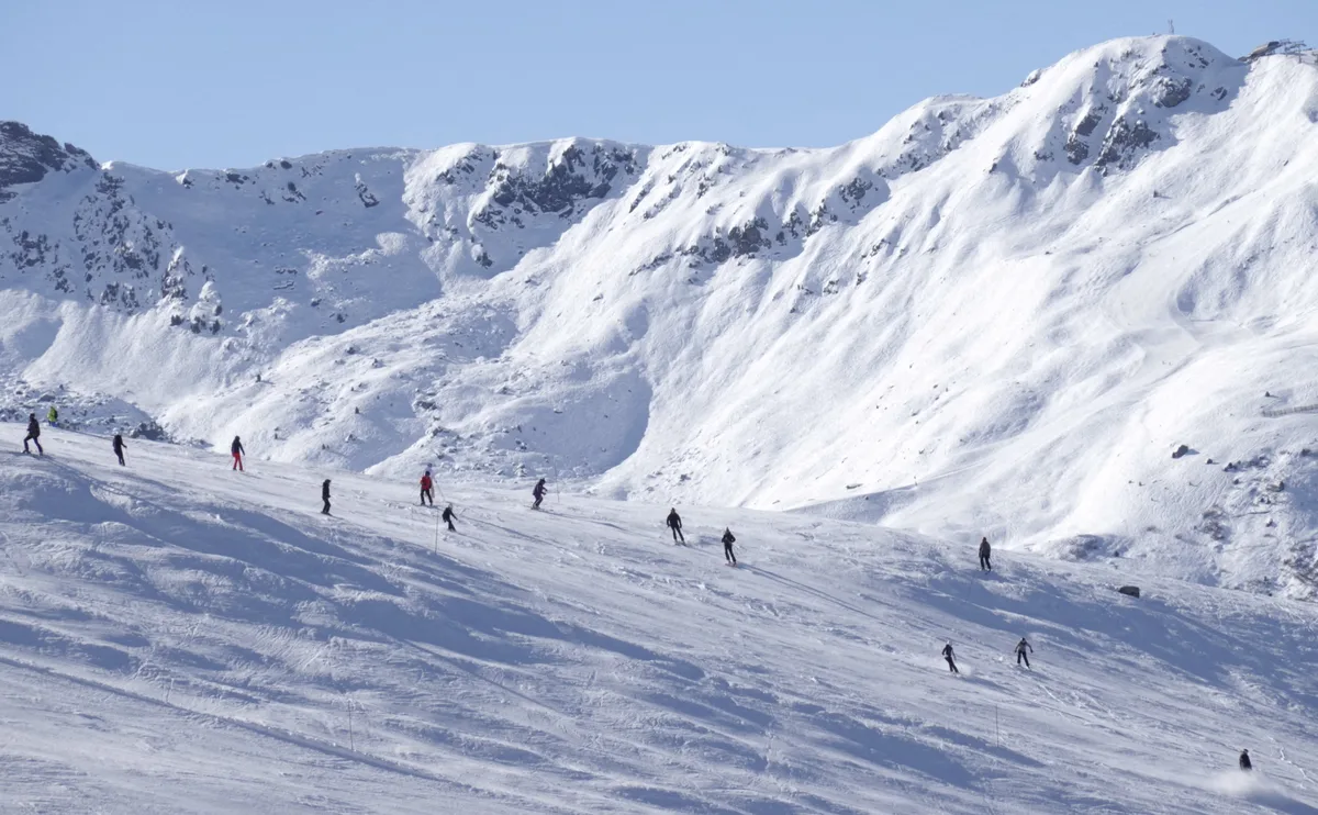 France Regains Title as World's Top Ski Destination for 2025-2026