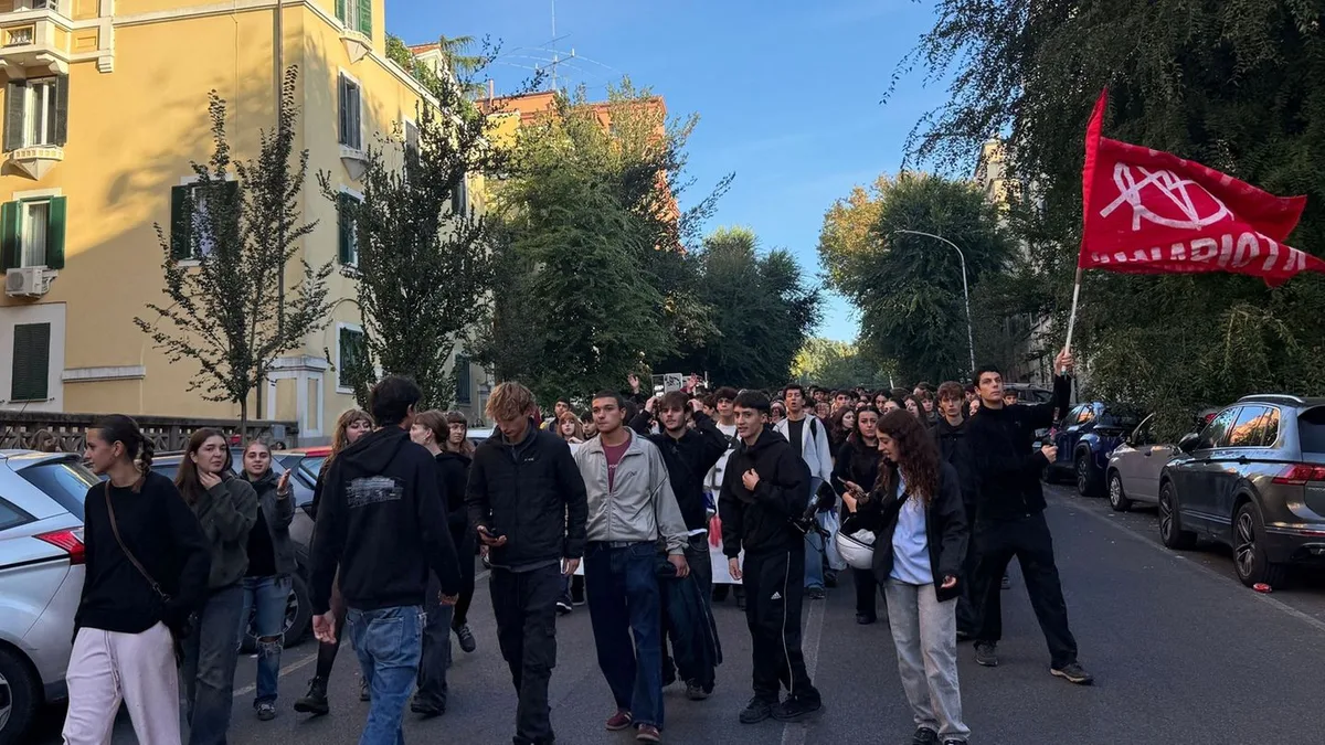 Studenten protesteren in Italië tegen regering-Meloni, met minder deelnemers dan in Frankrijk