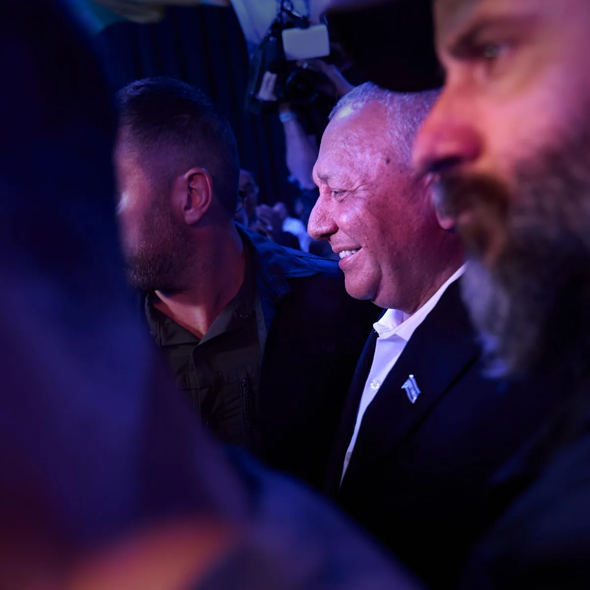 Gadi Eisenkot Emerges as a Leading Challenger to Benjamin Netanyahu in Israeli Elections