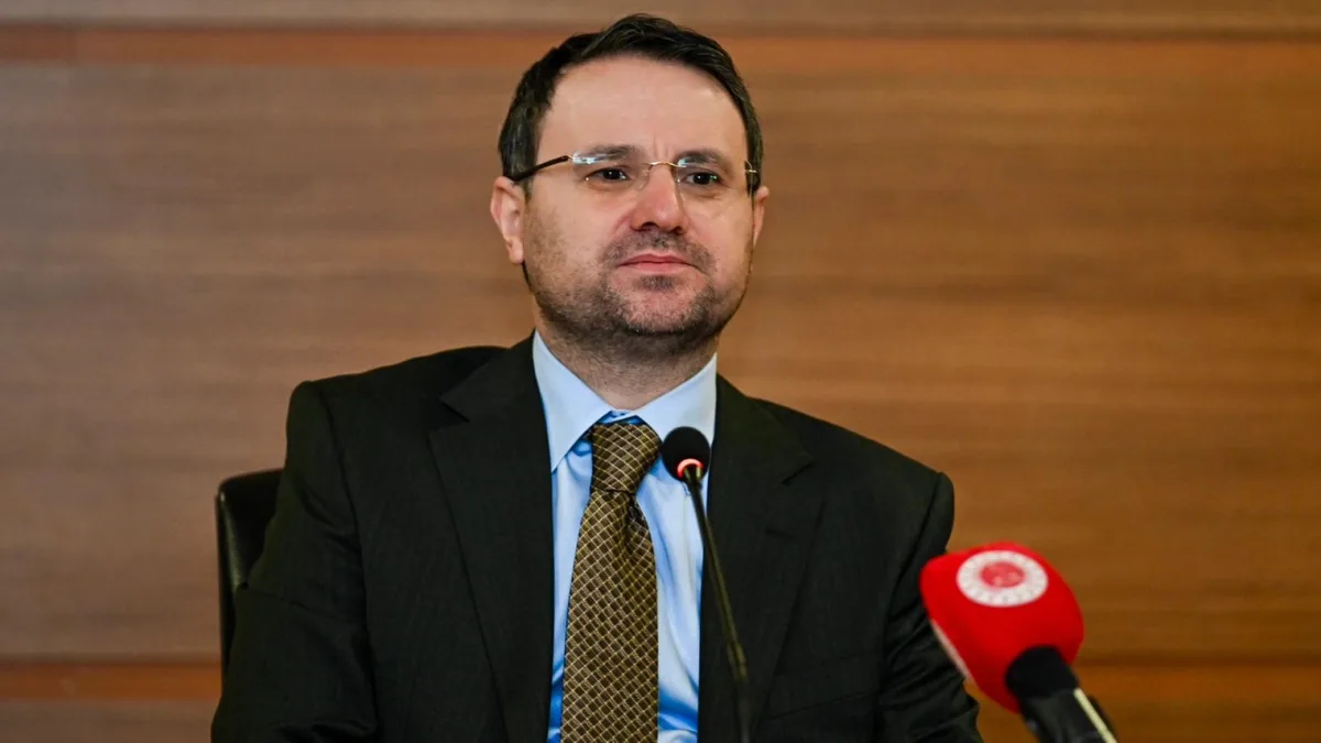 Türkiye, yasa dışı bahis ve suç ağlarını hedef alan üç operasyon başlattı