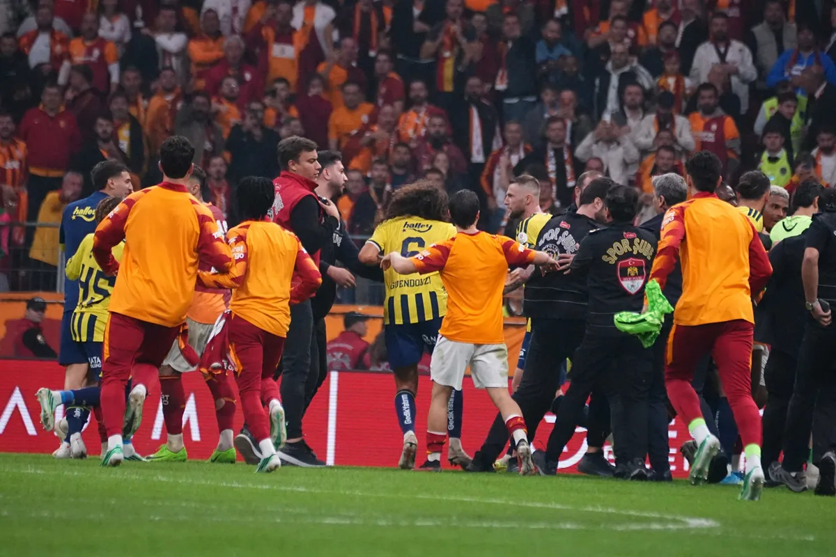 Galatasaray reagiert nach dem 2:1-Derbysieg auf Fenerbahçe