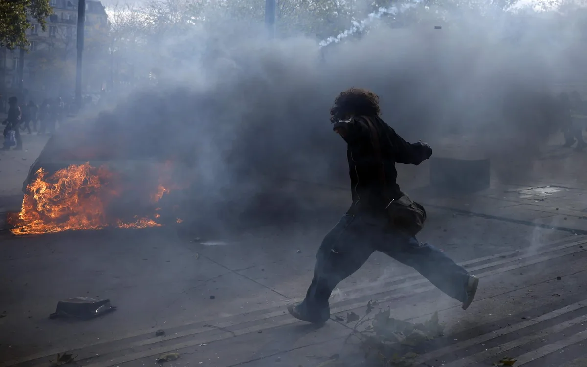 In Francia la CGT proclama uno sciopero generale e manifestazioni per il 5 novembre