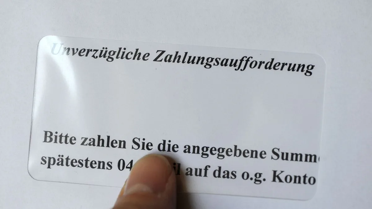 Zahl der Verbraucher mit Zahlungsschwierigkeiten steigt, berichtet Schufa