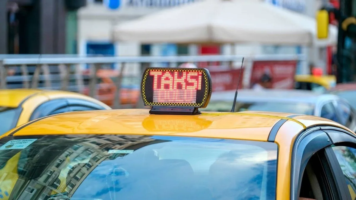 Veiling van taxivergunningen in Istanbul verkoopt 15 van de 250