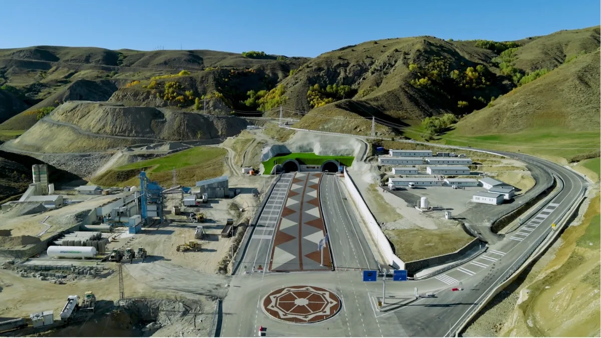 Dallıkavak-tunnel en een wegvak van 9 kilometer gaan open; reistijd daalt naar 5 minuten