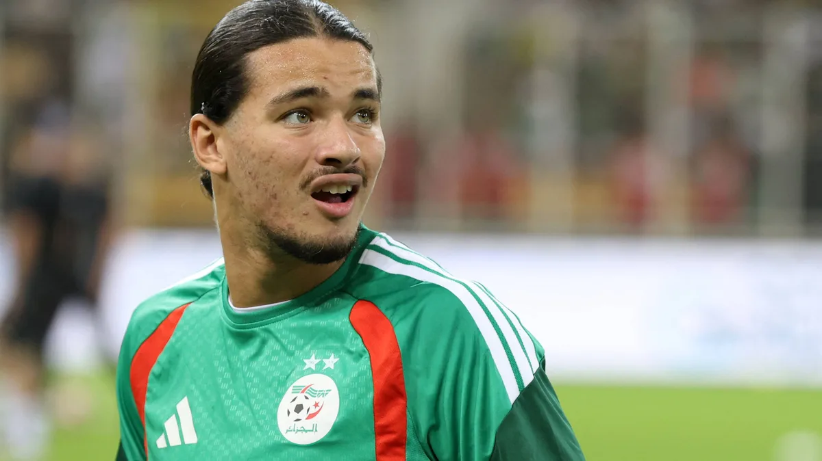 Anis Hadj Moussa del Feyenoord torna presto dall'Algeria per infortunio