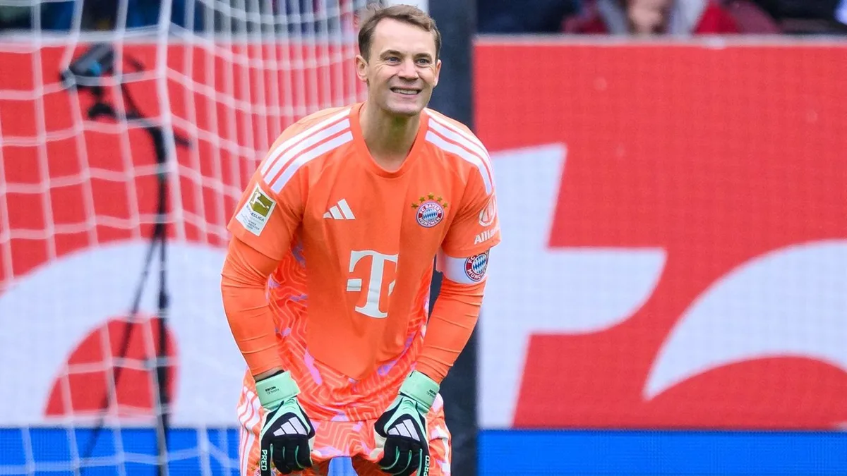 Manuel Neuer Takes Responsibility for Error in Bayern’s 2-2 Draw With Augsburg