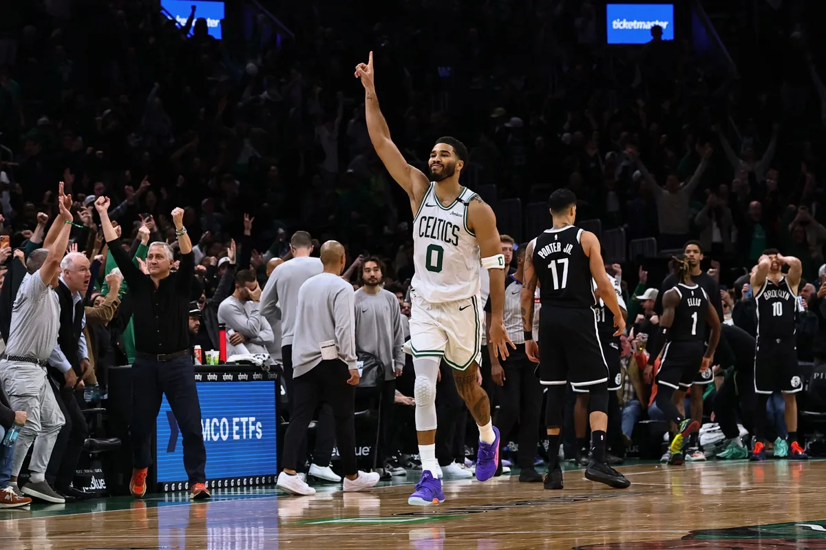 Jayson Tatum uzatmanın son saniyesinde basketi attı, Celtics Nets'i 125-124 yendi