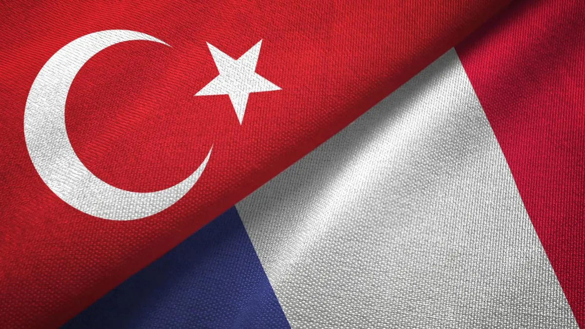 Türkiye ve Fransa, askeri ilişkileri güçlendirmek için savunma işbirliği yol haritası imzaladı