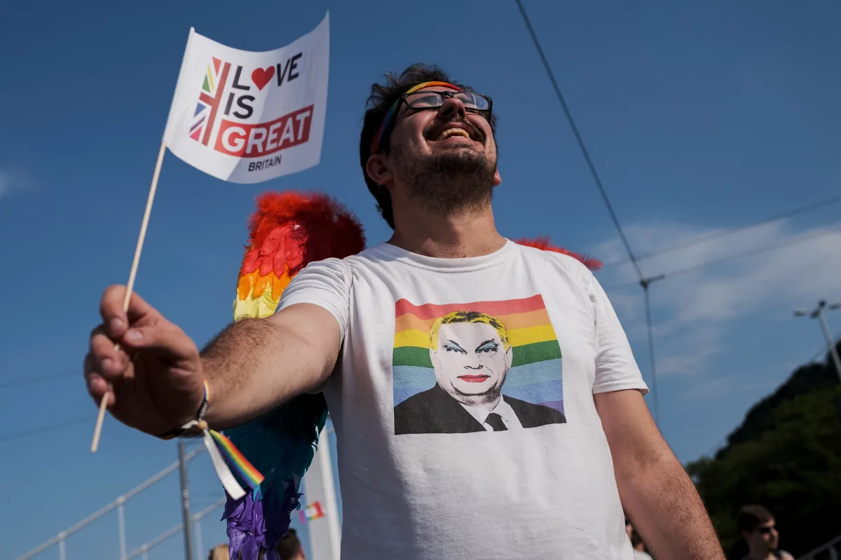 L’Ungheria abroga parti di una legge dell’era Orbán che collegava omosessualità e pedofilia