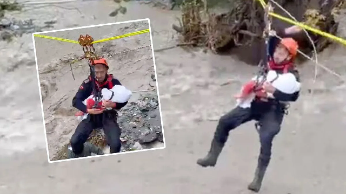 Gendarmerie Rescues Baby During Flood Evacuation in Sapanca, Turkey