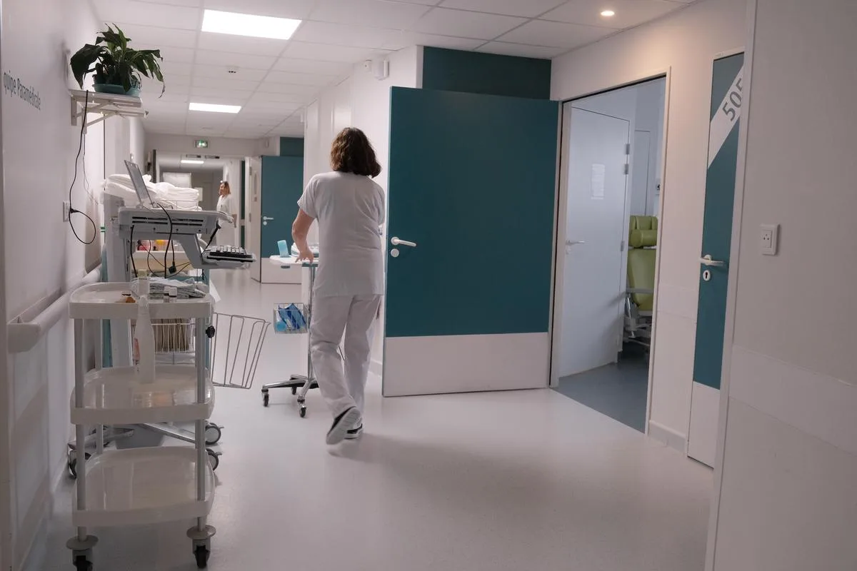Frankreich verlor 2025 trotz Erholung im öffentlichen Sektor 2.000 Krankenhausbetten