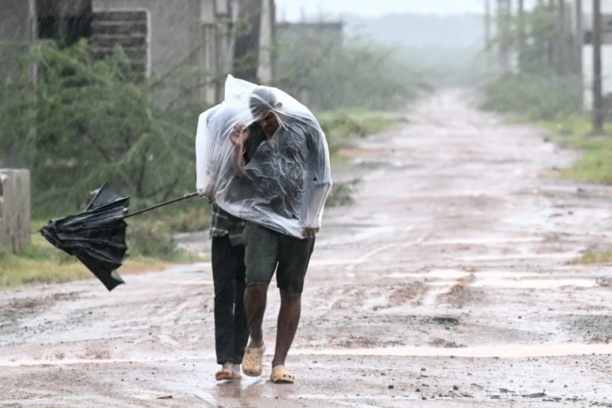 Cyclone Arnab Makes Landfall in India’s Andhra Pradesh
