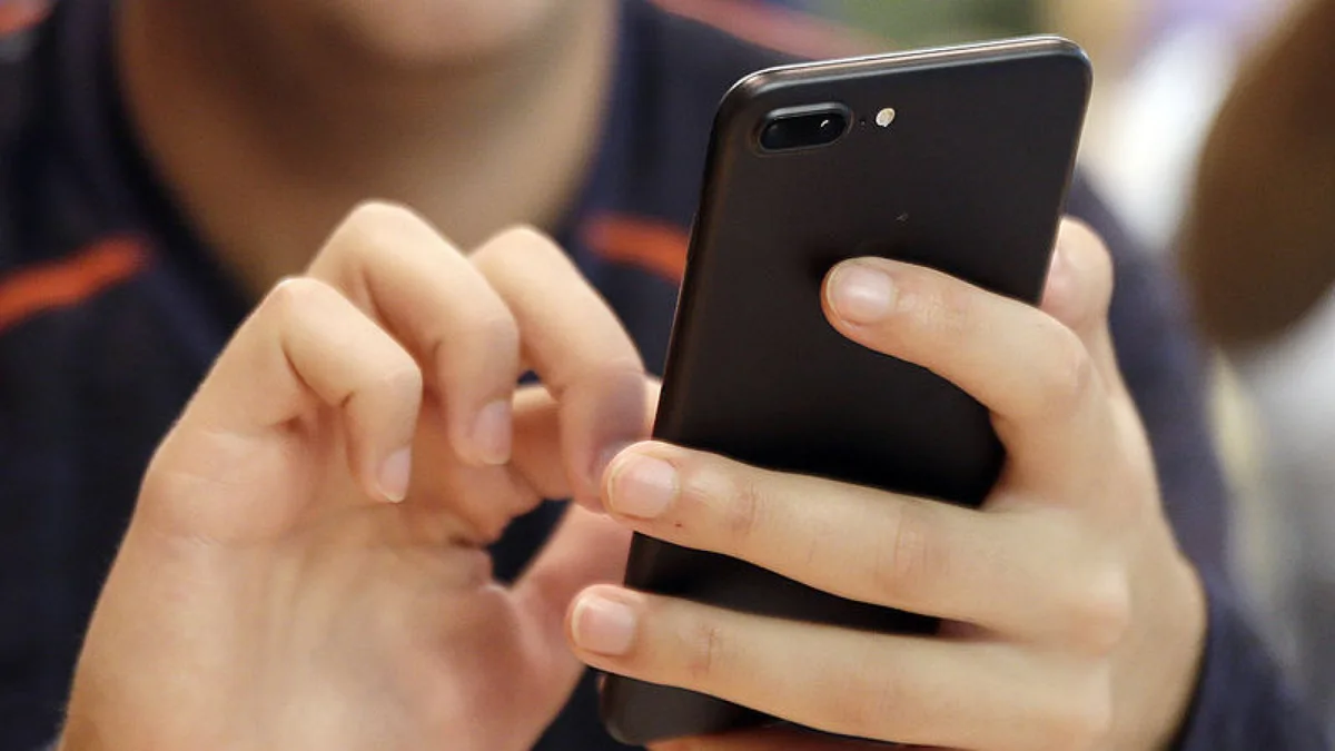 Tassa di registrazione IMEI per telefoni importati a 70.000 TL