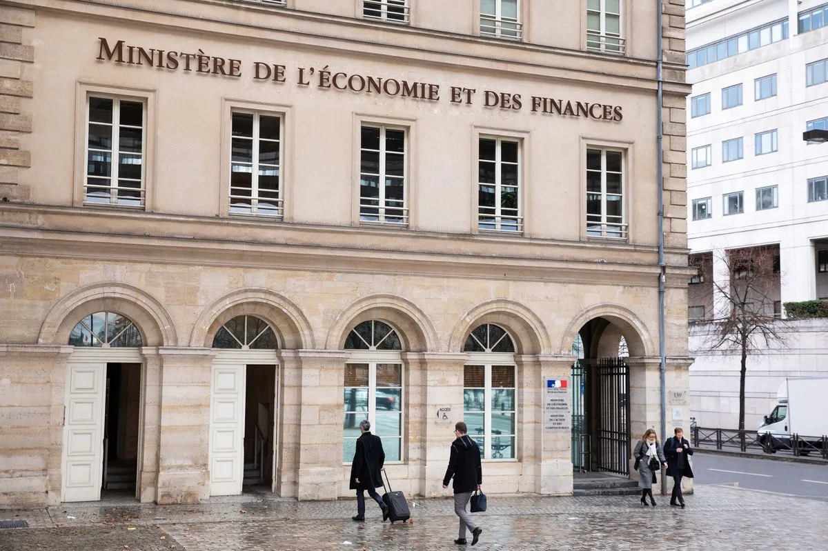 Fransa'nın 2027 Bütçe Teklifi 43 Milyar Euro'luk İyileştirme Önlemleri İçeriyor