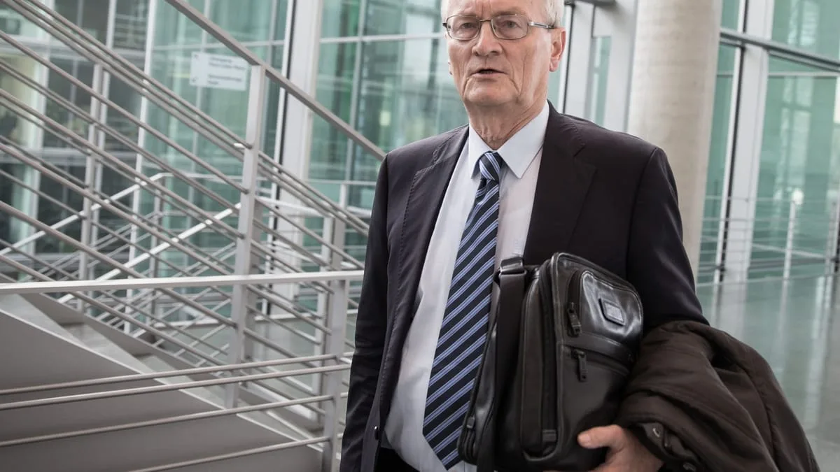 Former BND President August Hanning Arrested on Suspicion of Espionage