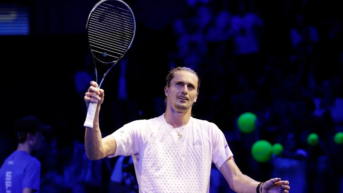 Alexander Zverev overleeft openingswedstrijd in Wenen en is nog één zege verwijderd van de wereldranglijsttop