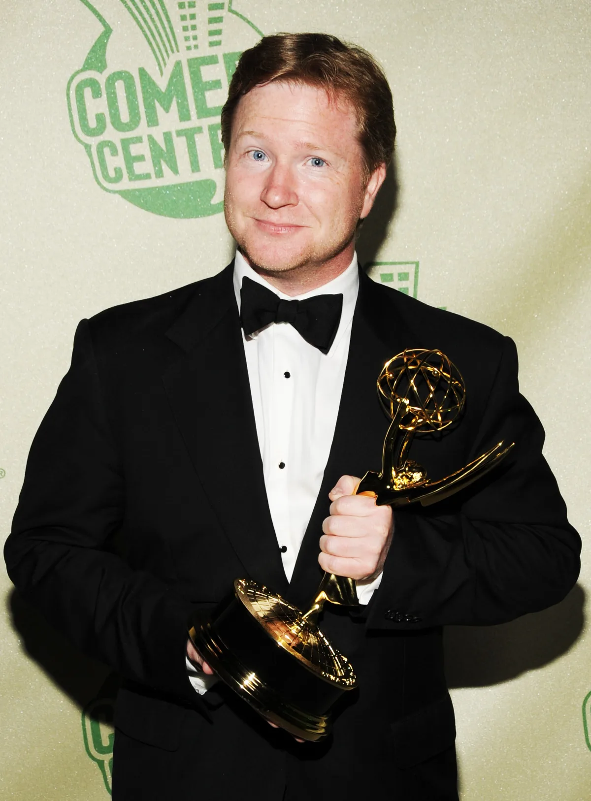 Kevin Bleyer, Emmy-winnende schrijver van ‘The Daily Show’, overleden op 54-jarige leeftijd bij auto-ongeluk in Pennsylvania