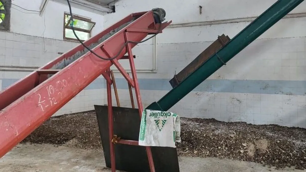 Ungefähr 3 Tonnen Knochenmehl in Sakarya wegen fehlender Genehmigung zerstört