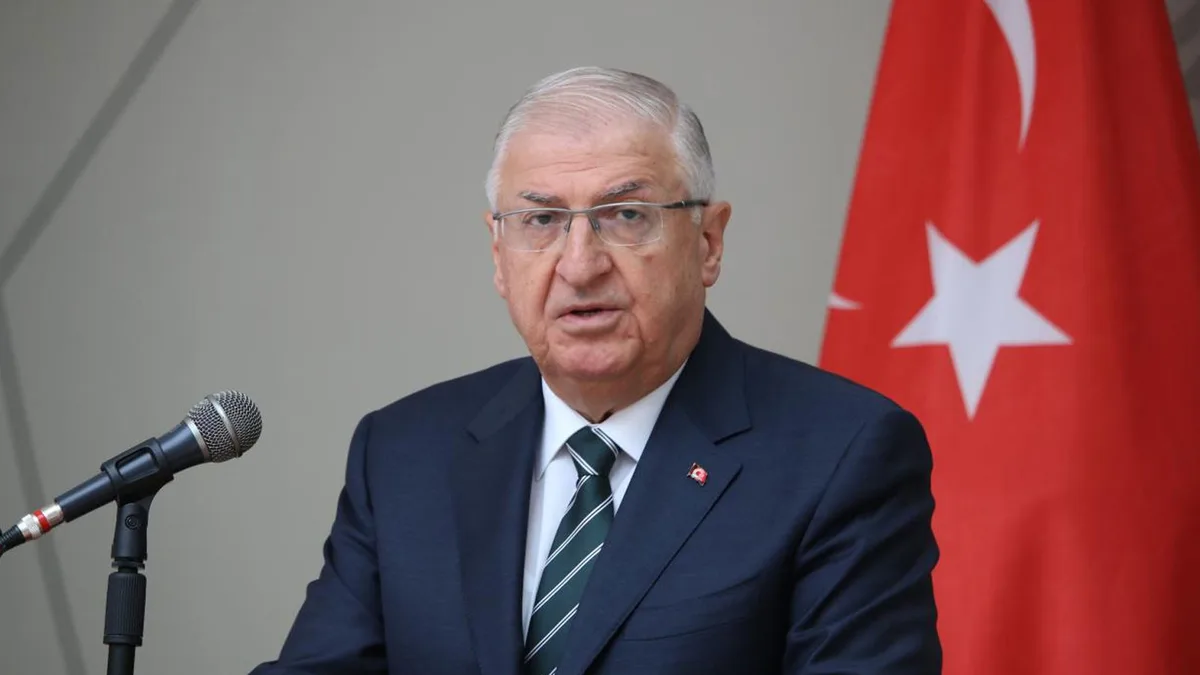 Türk Savunma Bakanı: 'Terörsüz Türkiye' Süreci Devam Ediyor