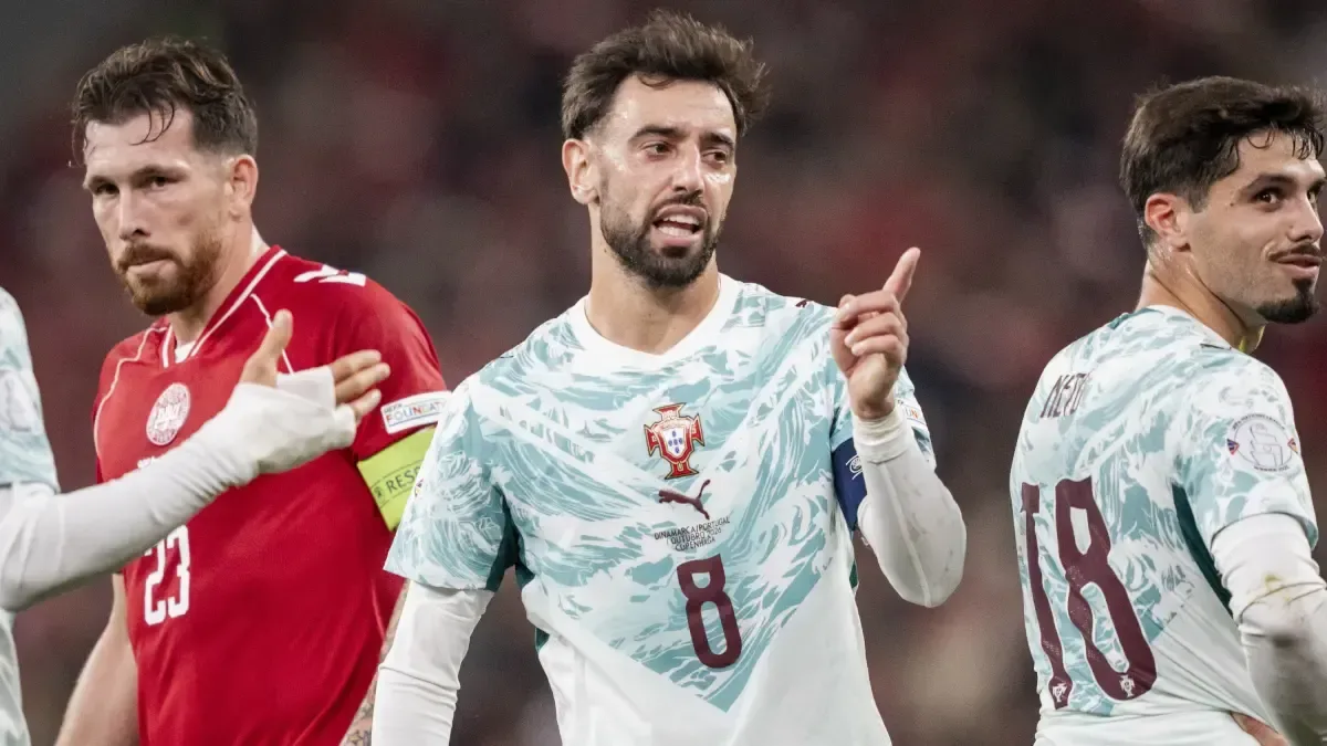 Bruno Fernandes Defends Cristiano Ronaldo as Portugal's Greatest Symbol Amid Walkout Controversy