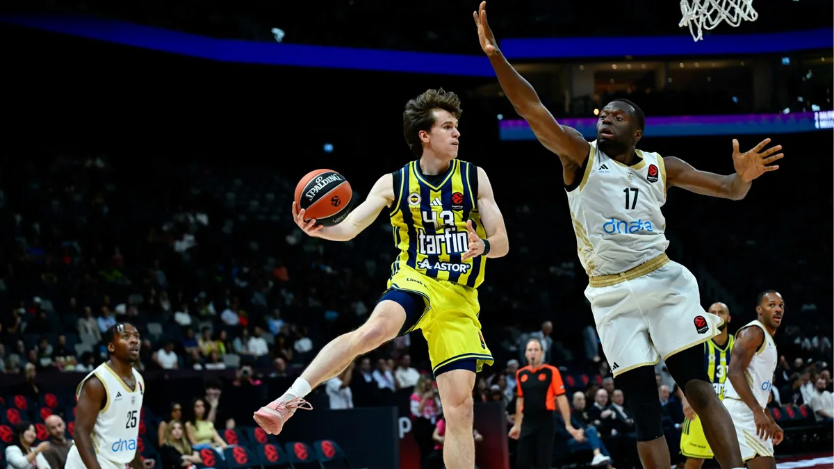 Fenerbahçe Tarfin bat Dubai Basketball et assure la troisième place de la Super Coupe d'EuroLeague