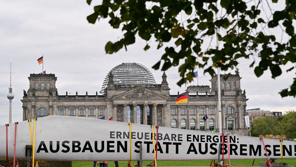 Il settore delle energie rinnovabili protesta contro le modifiche previste alla politica energetica tedesca