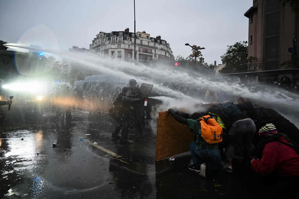 UN-Experten verurteilen unverhältnismäßige Gewalt bei Schüler- und Studentenprotesten in Frankreich
