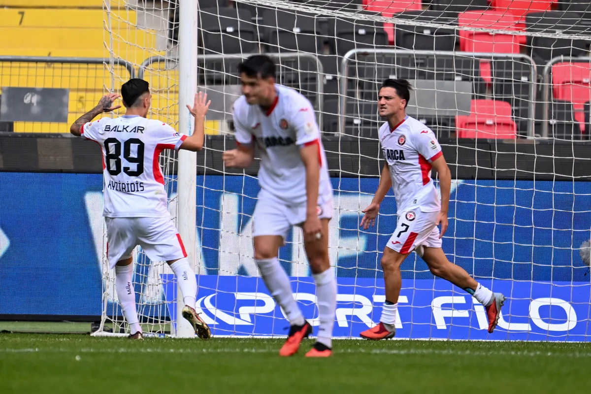 Çorum FK bat Gaziantep FK 3-0 lors du premier match de Burak Yılmaz comme entraîneur