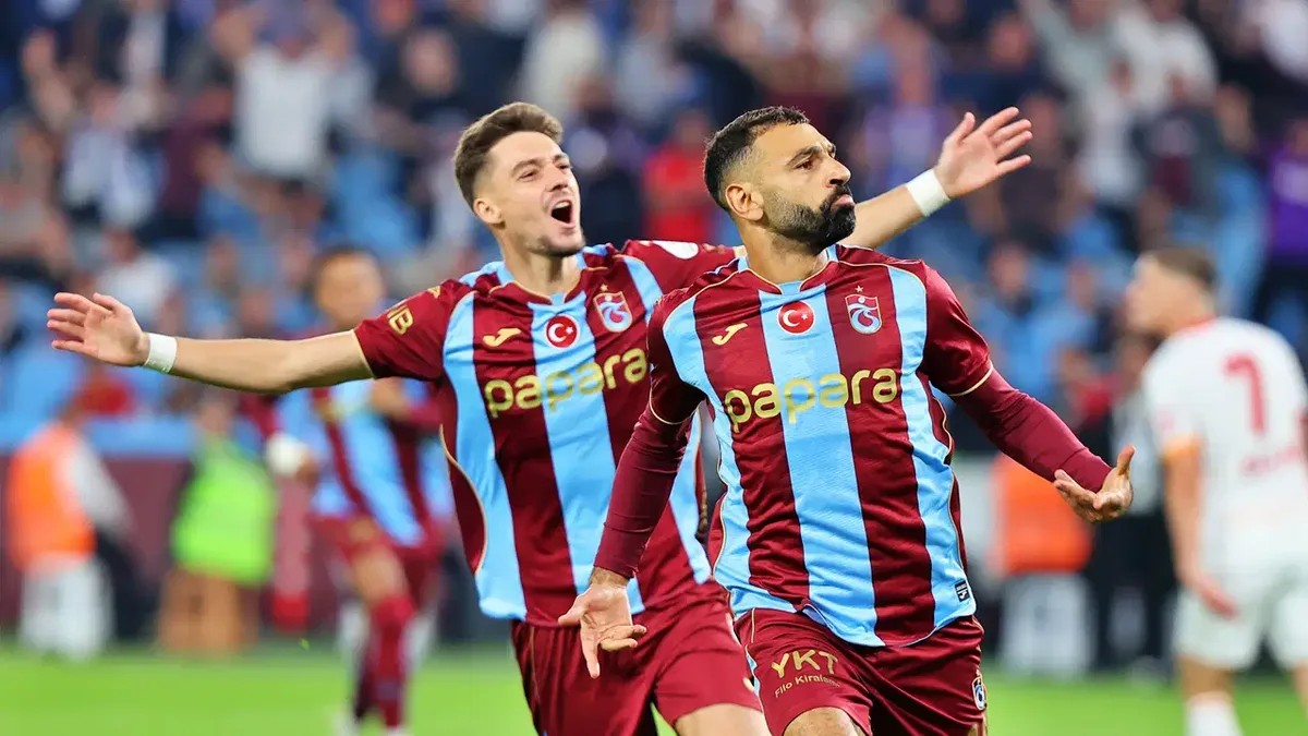 Trabzonspor travolge il Galatasaray 4-0, Salah segna una tripletta