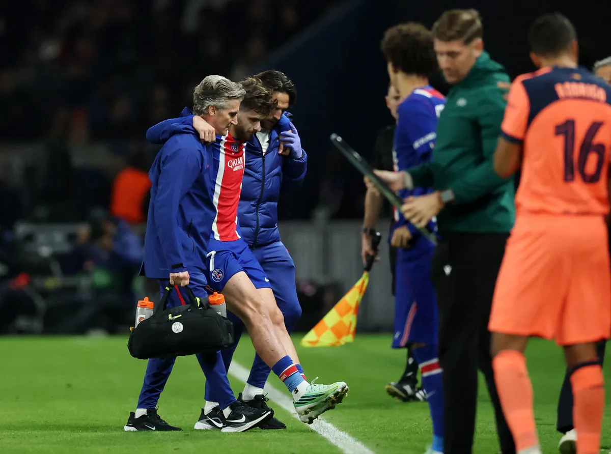Khvicha Kvaratskhelia, du PSG, va être opéré après une rupture des ligaments croisés