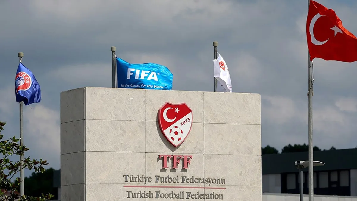 Otto club turchi di Süper Lig e tre persone deferiti alla commissione disciplinare