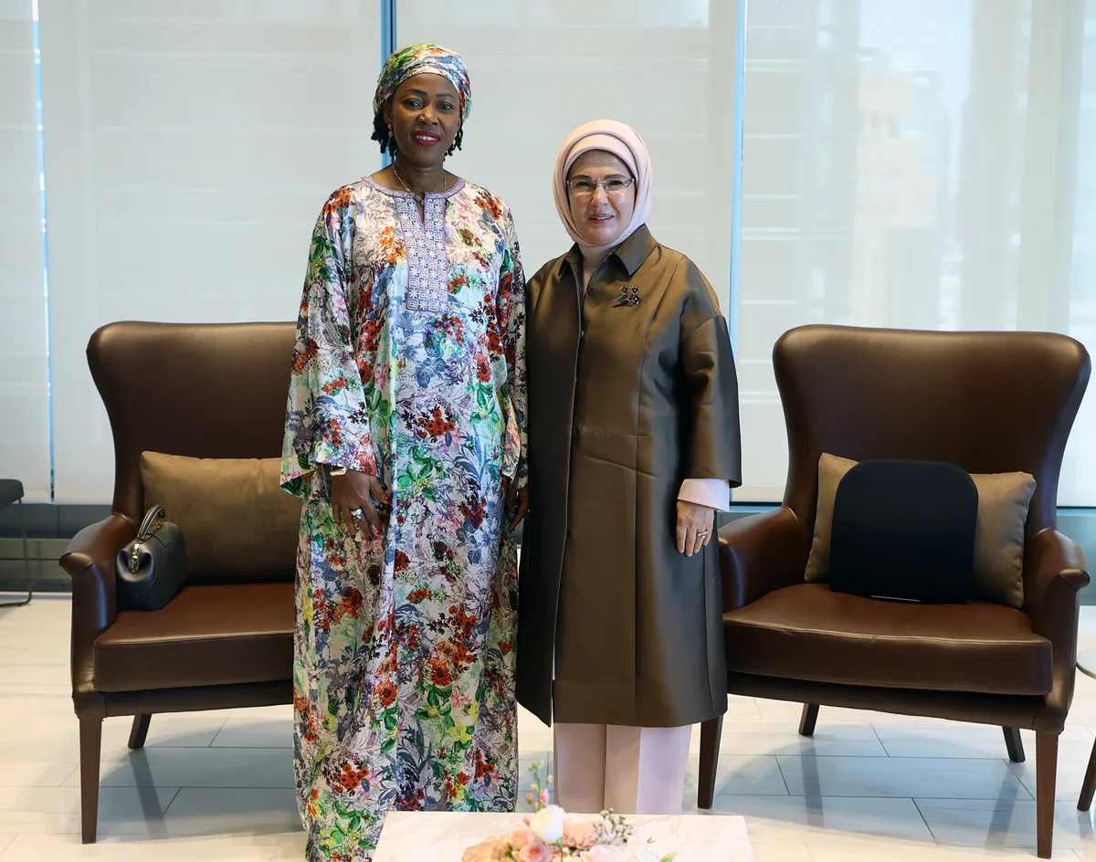 Emine Erdoğan incontra Fatima Maada Bio, First Lady della Sierra Leone