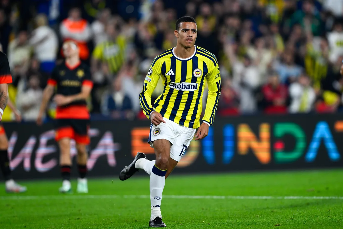 Mason Greenwood, 2-2'lik beraberliğin ardından Fenerbahçe'nin Slavia Prag'ı yenmeyi hak ettiğini söyledi