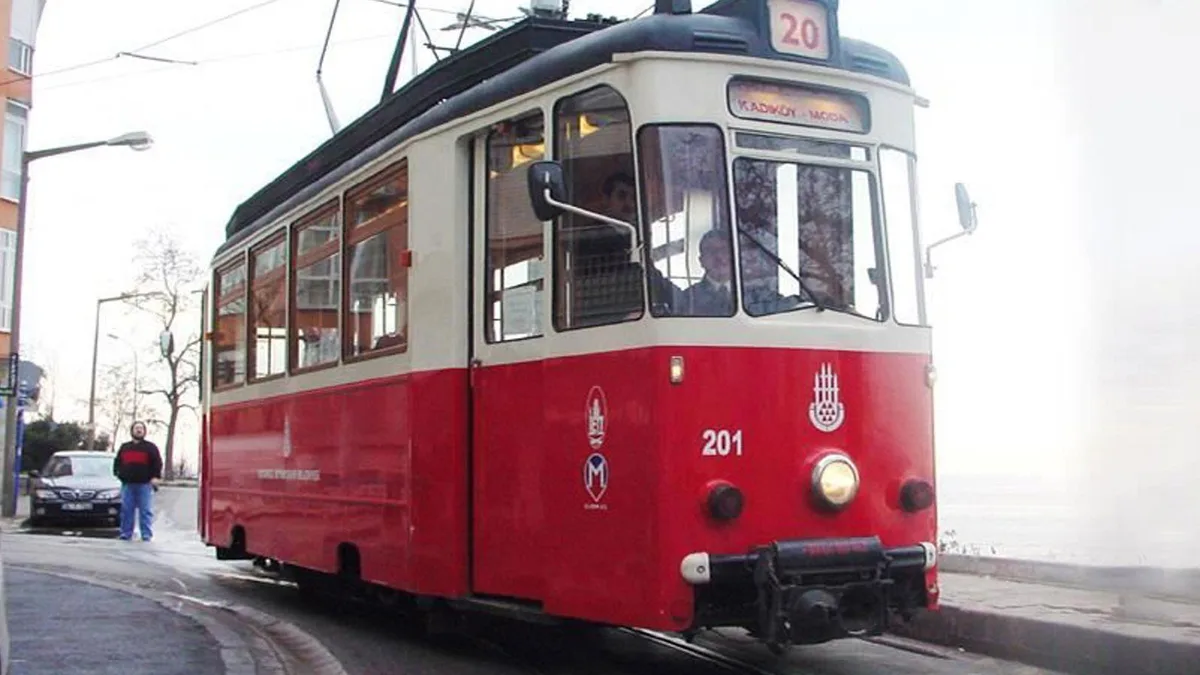 Kadıköy-Moda Tramvayı Hat Yenileme Çalışmaları Nedeniyle Seferlerine Ara Verecek, Alternatif Güzergâhta Elektrikli Araçlar Hizmet Verecek