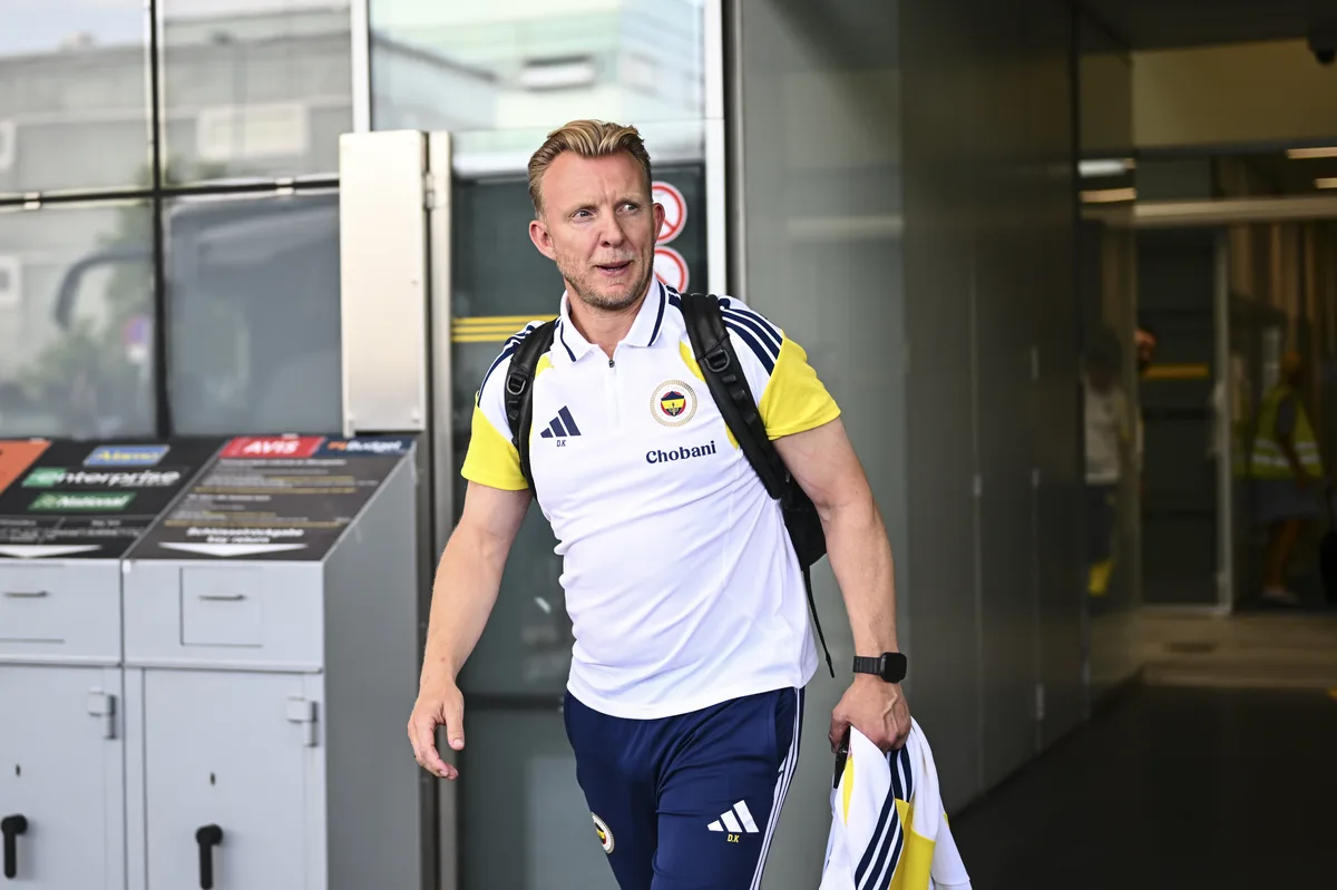 Turkish Football Federation Upholds 50,000-Lira Fine for Fenerbahçe Assistant Coach Dirk Kuyt