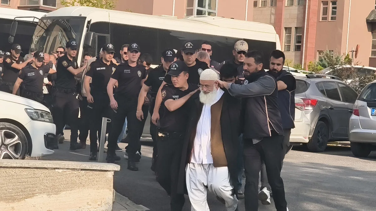 22 sospetti arrestati in operazioni contro l’ISIS in otto province turche