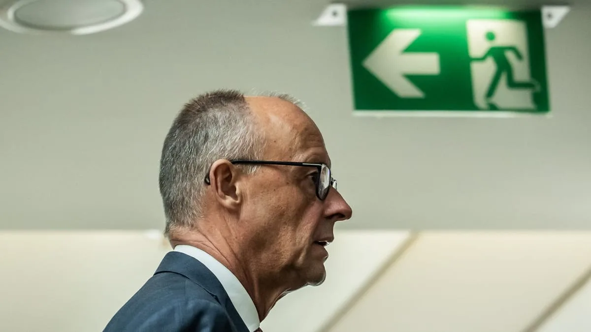 Il Cancelliere tedesco lotta per mantenere la posizione tra le preoccupazioni del partito