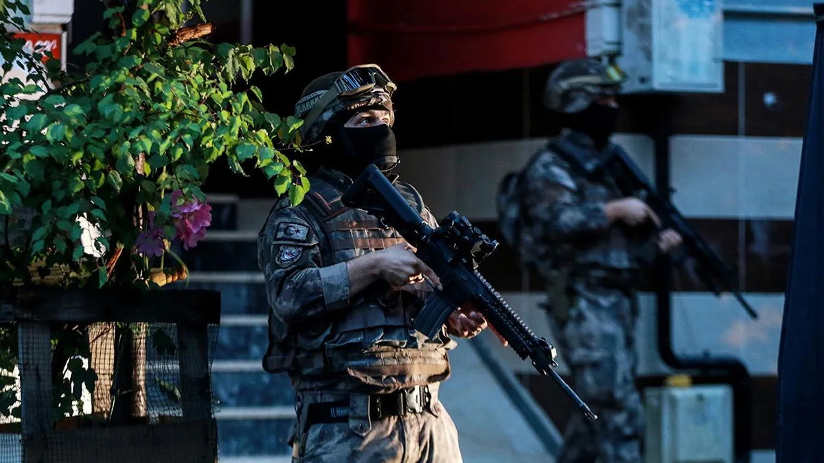 İstanbul Operasyonları El Kaide ve IŞİD'i Hedef Aldı, 11 Gözaltı