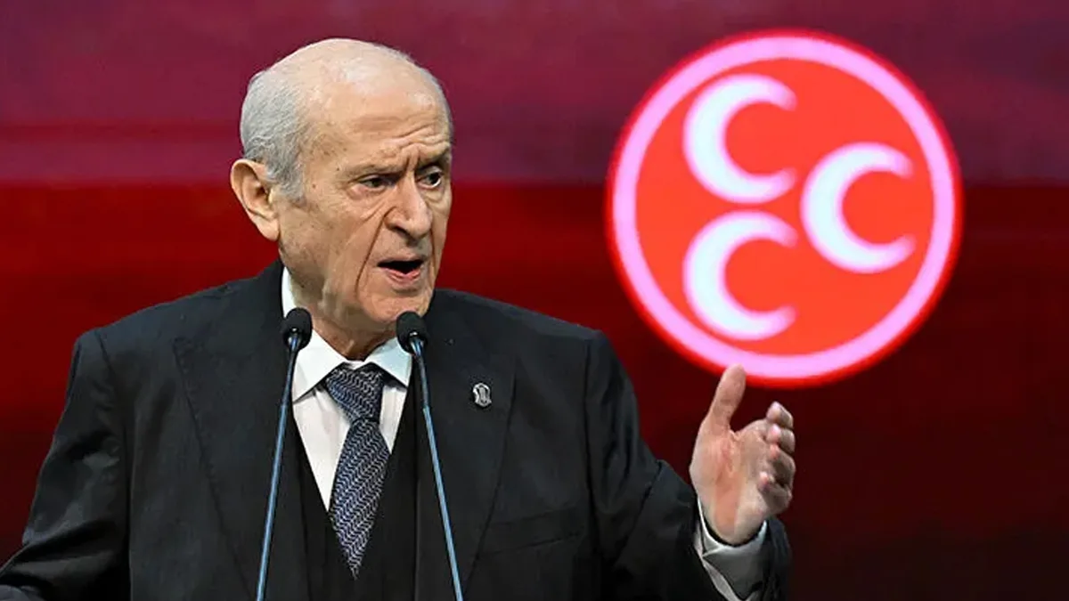 Le leader du MHP, Bahçeli, aborde la corruption et l'enquête sur les fonds en Turquie
